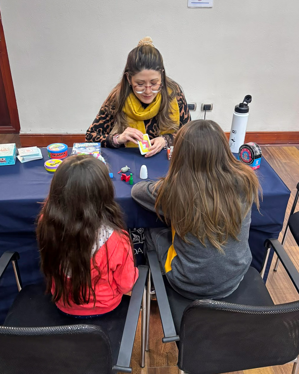 El Departamento de Neurociencia acercó el cerebro a niñas y niños en el Día de las Infancias